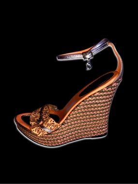 El Dante’s Vintage Y2K Couture Peachy Pink Metallic Nude Wedge Sandal Platforms